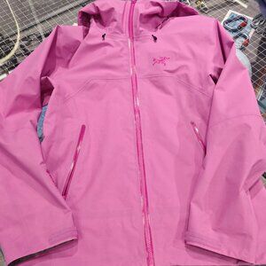 Arc'teryx Beta LT Hooded Hardshell Jacket, Size M